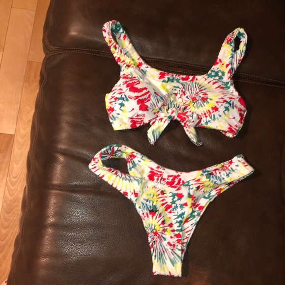 **SOLD OUT ONLINE** bathing suit - Picture 3 of 6
